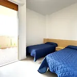 דירה Seafront Bright Flat-beahost ביביונה