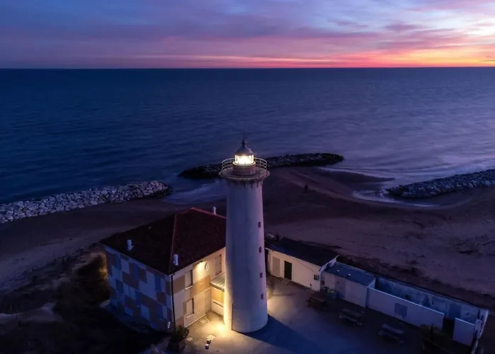 Seafront Bright Flat-beahost شقة