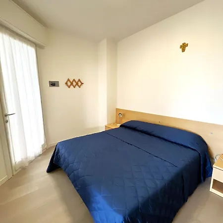 Seafront Bright Flat-beahost Apartmán